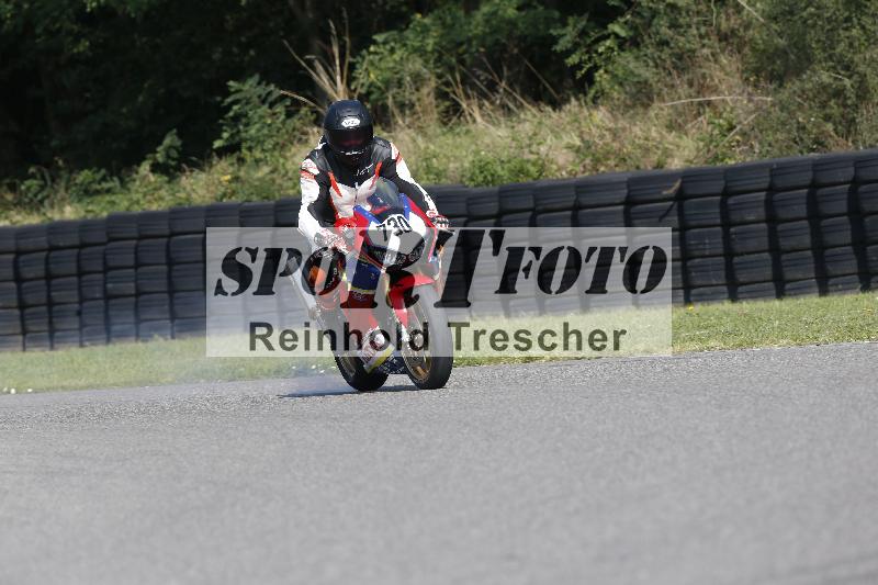 /45 10.08.2025 Plüss Moto Sport ADR/Einsteiger/730